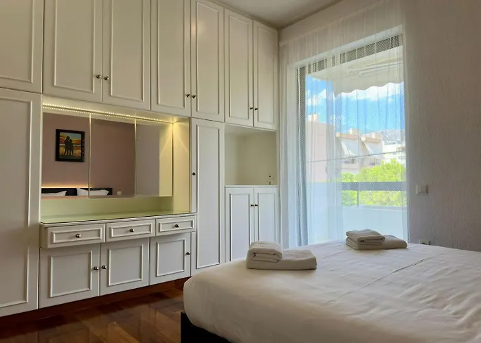Glyfada Grand Residence