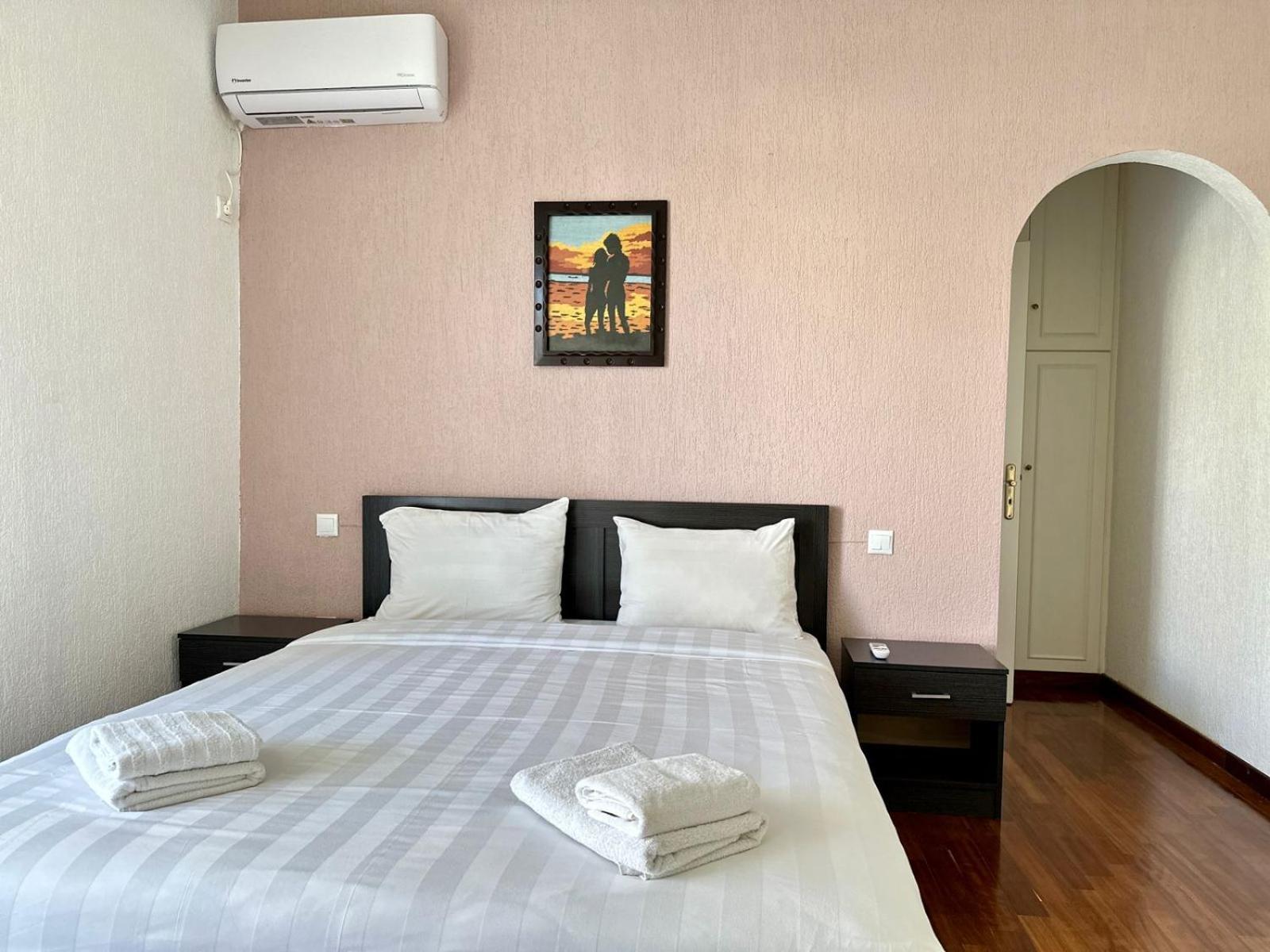 Glyfada Grand Apartment Athens